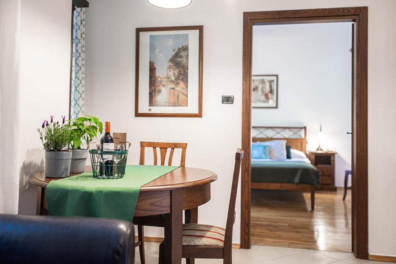 Aparthotel Hornigold "W Zielonej Kamienicy" Katowice Ngoại thất bức ảnh