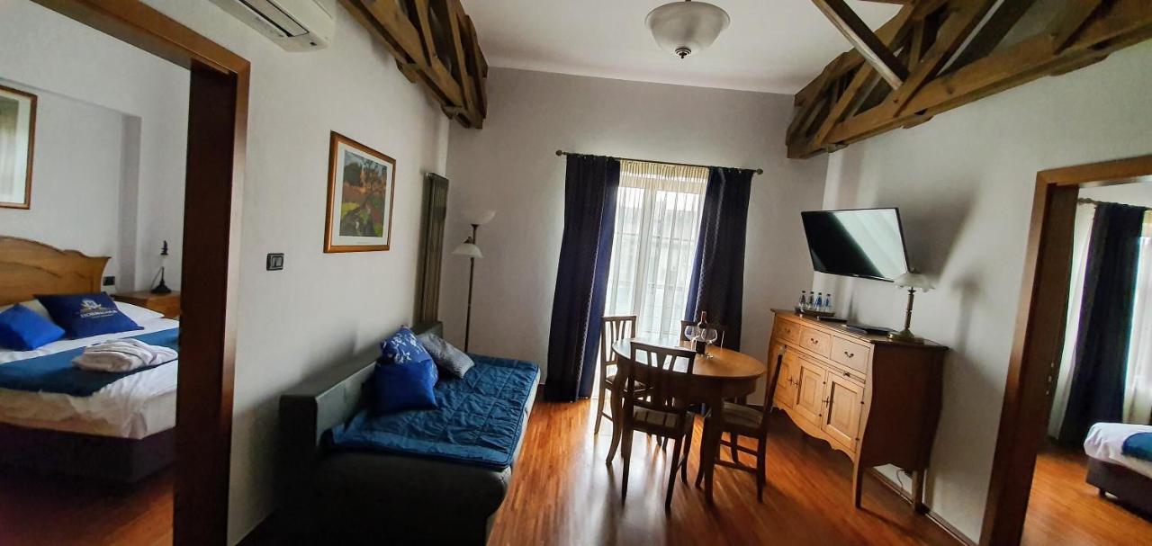 Aparthotel Hornigold "W Zielonej Kamienicy" Katowice Ngoại thất bức ảnh