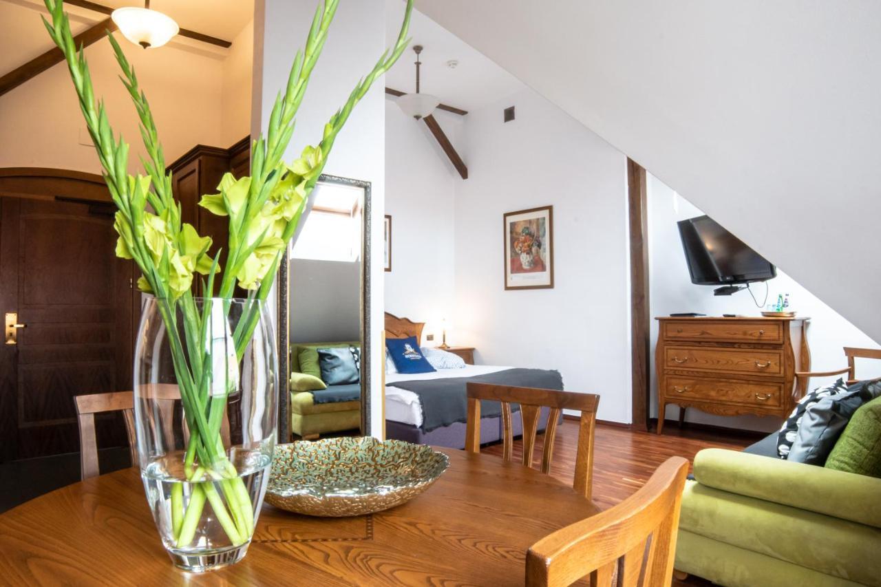 Aparthotel Hornigold "W Zielonej Kamienicy" Katowice Ngoại thất bức ảnh
