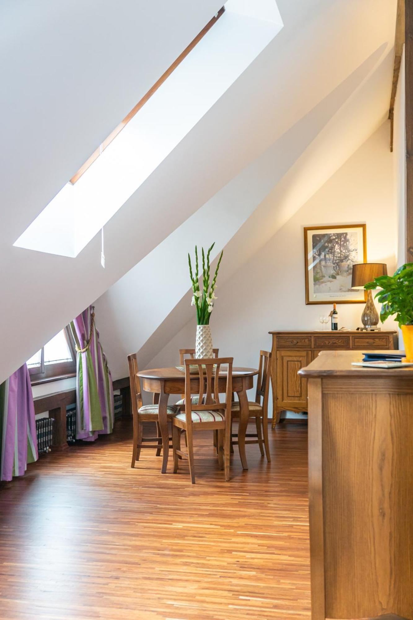 Aparthotel Hornigold "W Zielonej Kamienicy" Katowice Ngoại thất bức ảnh