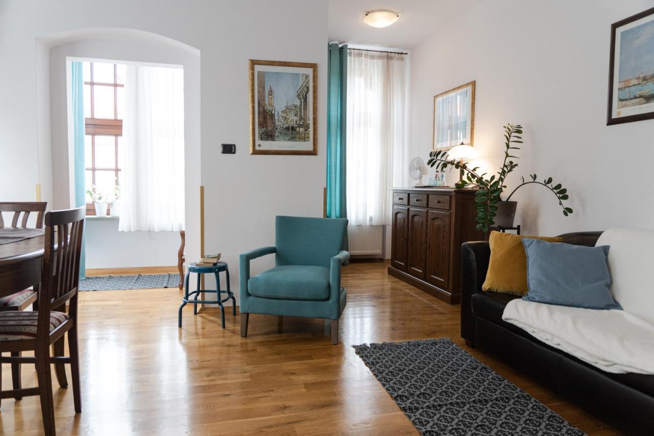 Aparthotel Hornigold "W Zielonej Kamienicy" Katowice Ngoại thất bức ảnh
