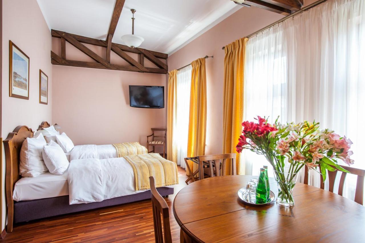 Aparthotel Hornigold "W Zielonej Kamienicy" Katowice Ngoại thất bức ảnh