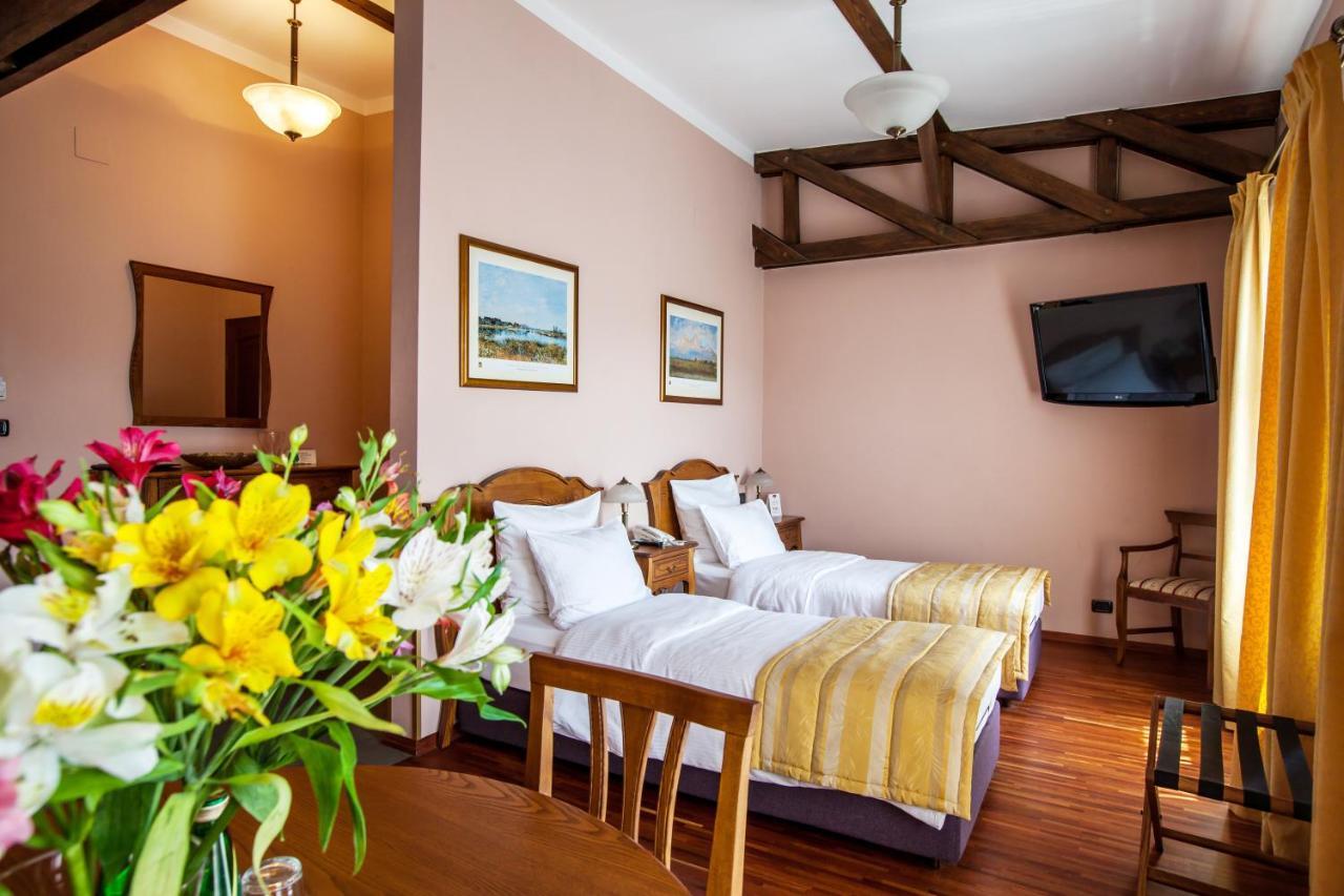 Aparthotel Hornigold "W Zielonej Kamienicy" Katowice Ngoại thất bức ảnh